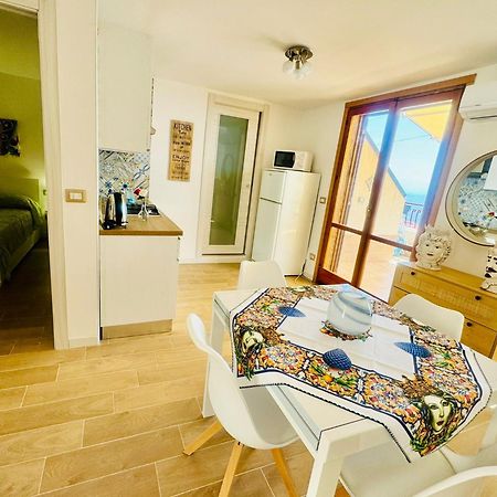 Sunrise Home Летояни Екстериор снимка