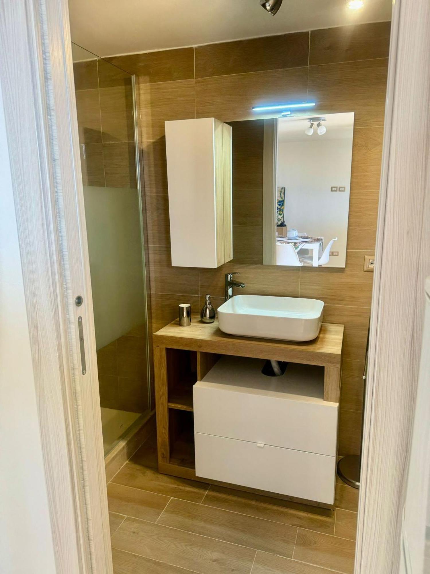 Sunrise Home Летояни Екстериор снимка