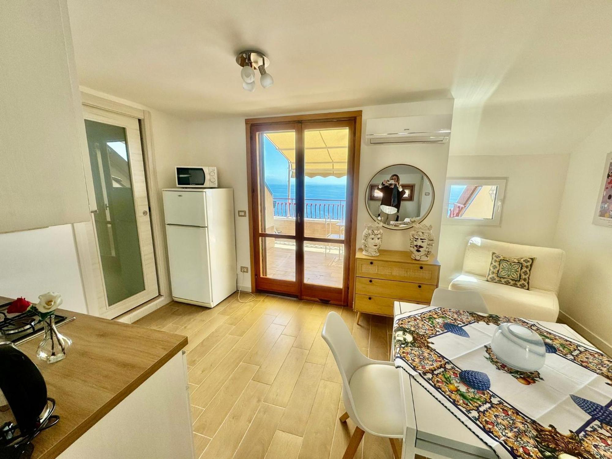 Sunrise Home Летояни Екстериор снимка
