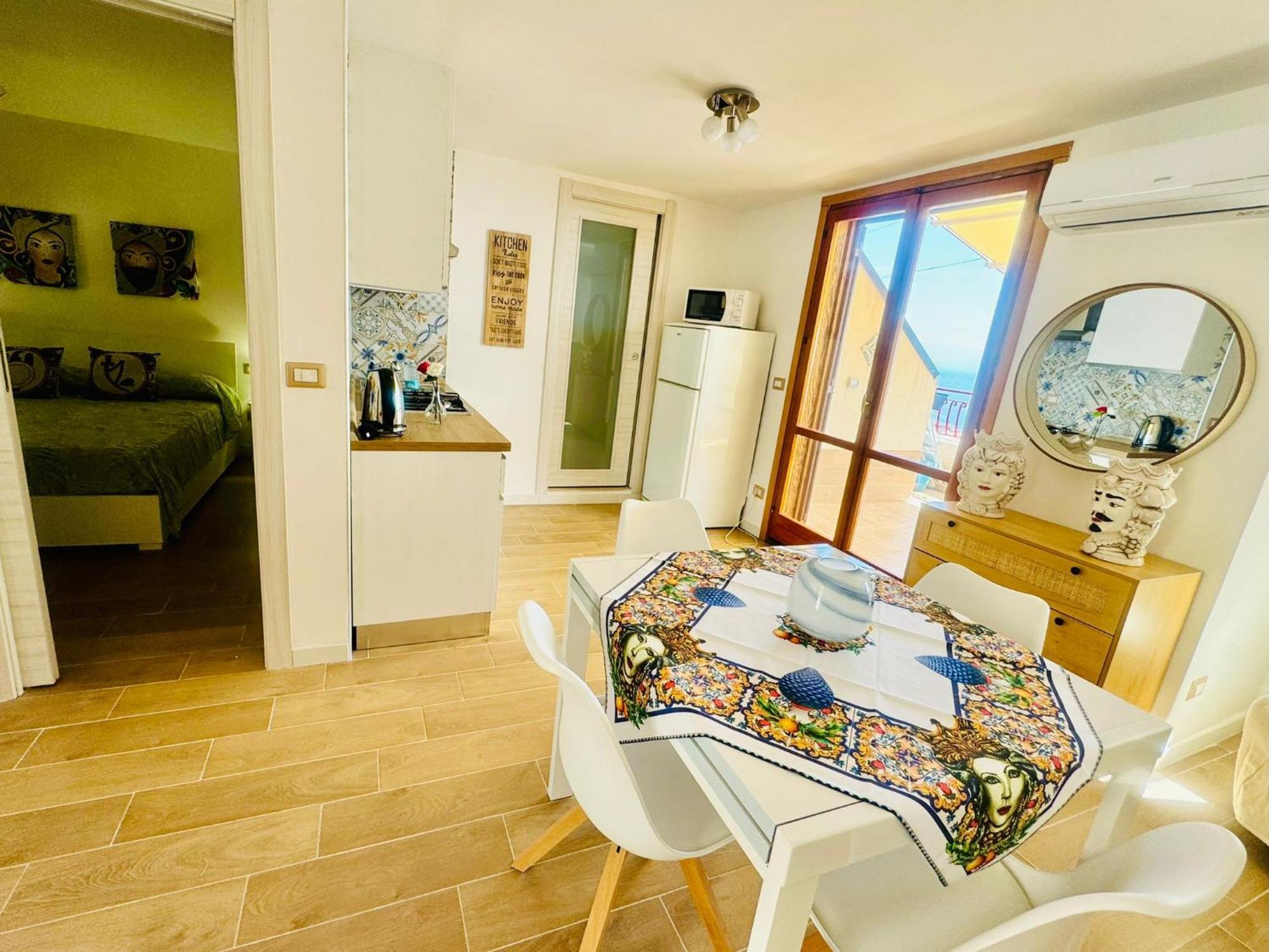 Sunrise Home Летояни Екстериор снимка